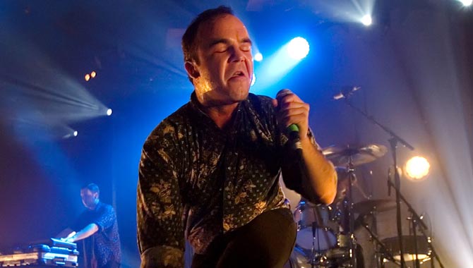 Future Islands - Brighton Dome 30.04.2017 Live Review