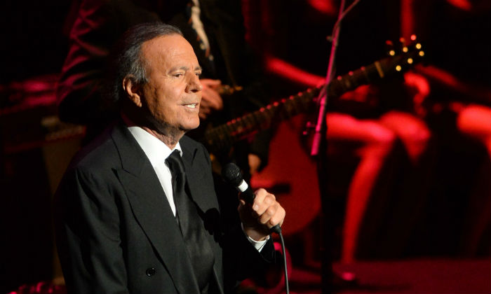 Julio Iglesias at the Royal Albert Hall in 2014