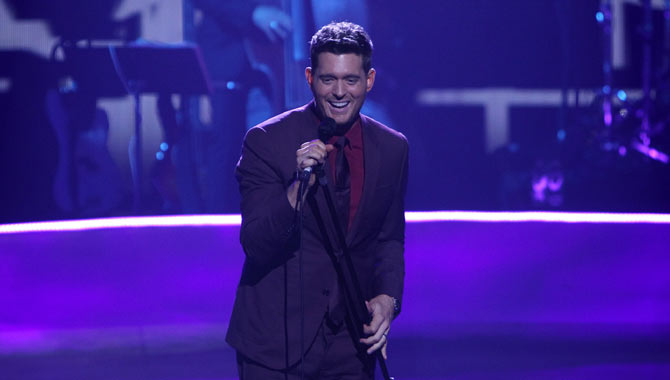 Buble was all smiles at Apple Music Festival 2016