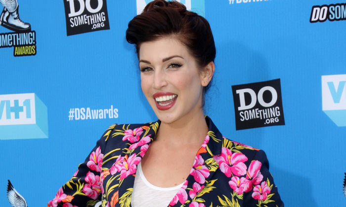 Stevie Ryan at the 2013 Do Something Awards