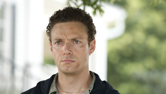 Ross Marquand plays Aaron in the zombie apocalypse series