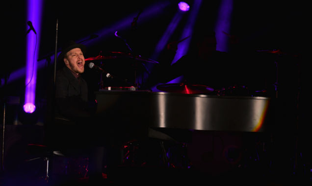 Gavin DeGraw at New Year's Rockin' Eve 2015