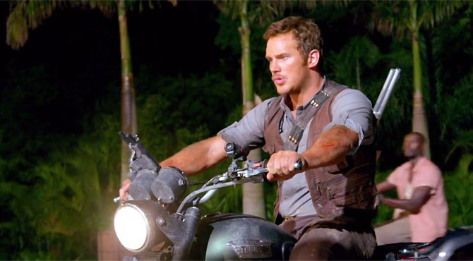 Jurassic World - Motorcycle and Stunt Featurettes