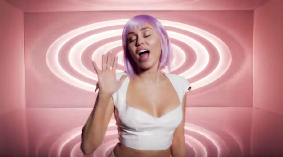 Ashley O - On a Roll (From Netflix's Black Mirror) 