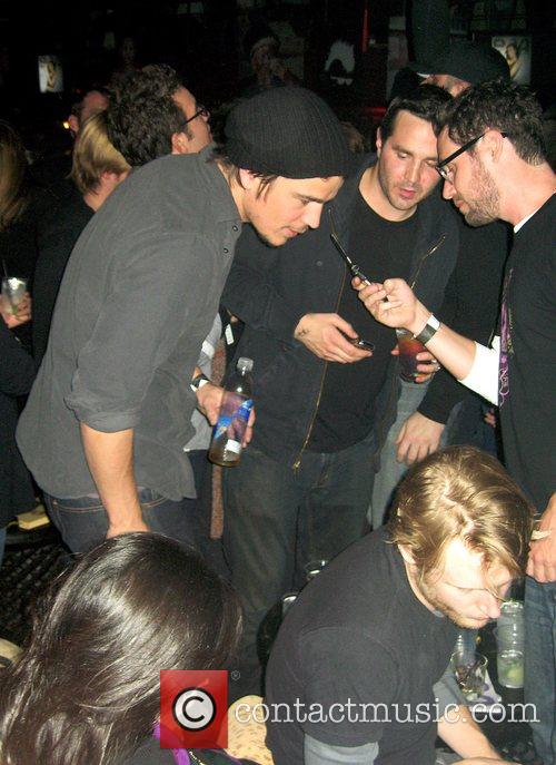 josh hartnett smoking. Josh Hartnett and The Bravery, Velvet Revolver Sundance Film Festival