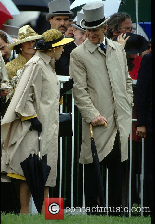 queen elizabeth wedding day. queen elizabeth ii wedding