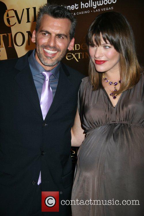 Oded Fehr and Milla Jovovich Resident Evil Extinction
