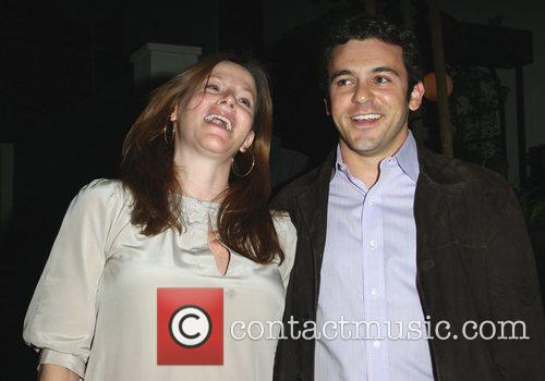 fred savage 2011. Fred Savage and pregnant wife