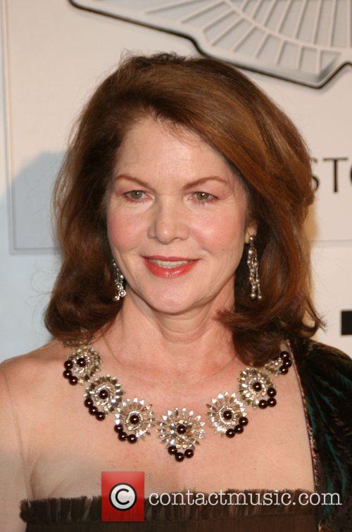 Lois Chiles - Picture Colection