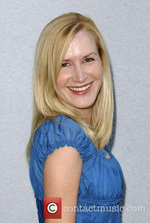 angela kinsey. Angela Kinsey and Survivor