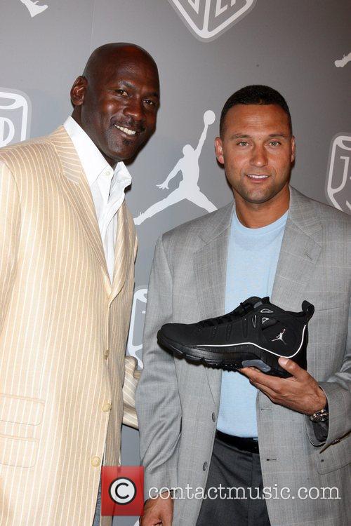 michael jordan and derek jeter celebrities and athletes celebrate ...