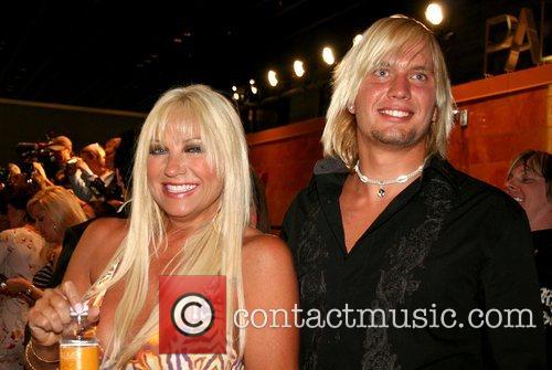 linda hogan boyfriend charlie. 2010 Linda Hogan to Marry