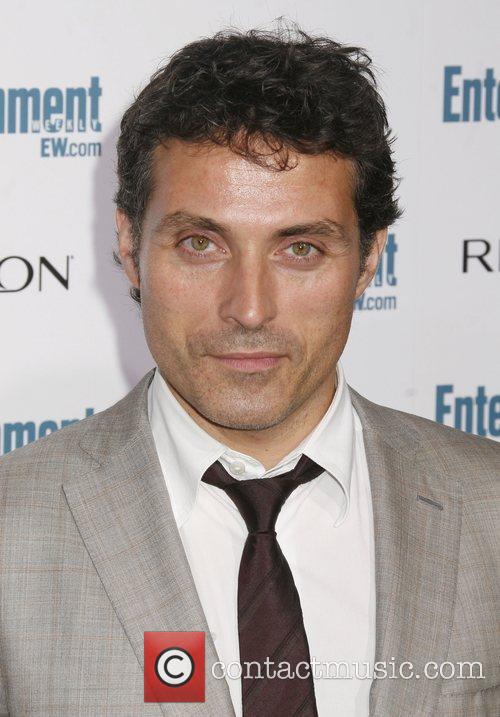 rufus sewell picture 2087552 | rufus sewell entertainment weekly