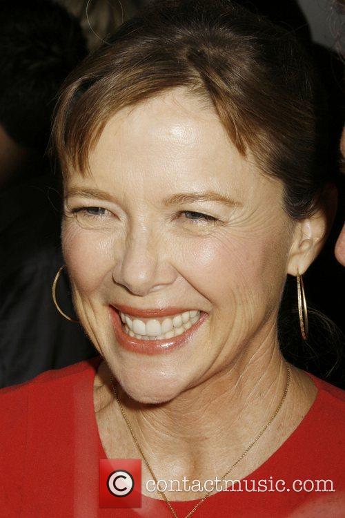 annette bening hairstyles. annette bening husband.