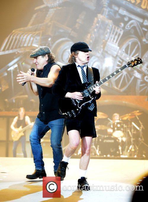 AC/DC