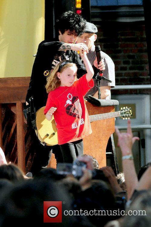 billie joe armstrong. Billie Joe Armstrong and a Fan