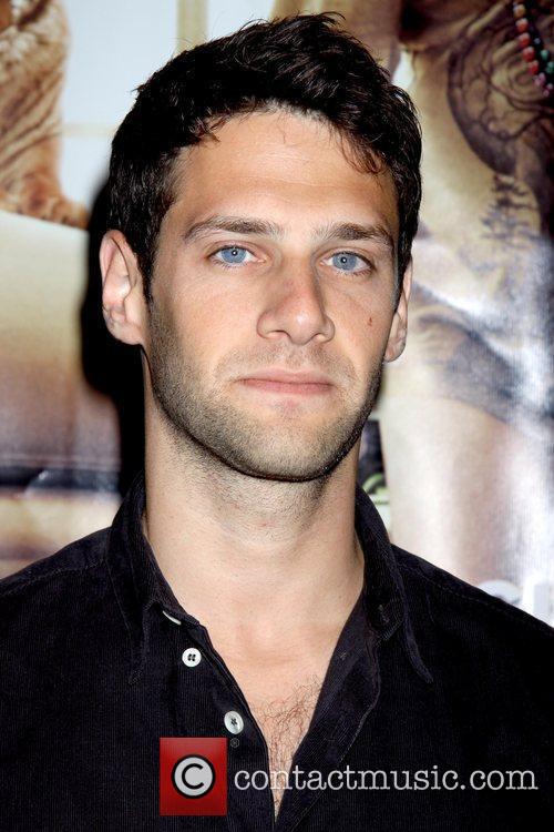 Justin Bartha pics