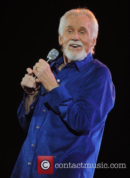 KENNY ROGERS performs at Hammersmith Apollo | KENNY ROGERS ...