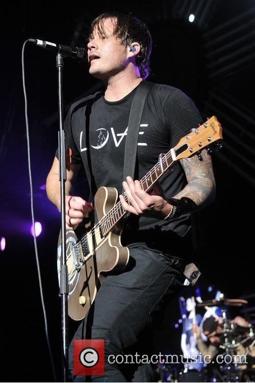 tom delonge blink 182. Tom DeLonge of Blink 182