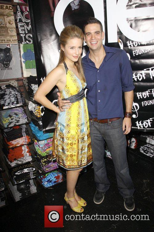 dianna agron and mark salling. Dianna Agron Picture 2554144