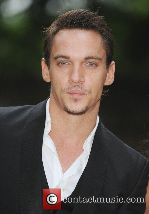 jonathan rhys meyers august rush. jonathan rhys-meyer lohan