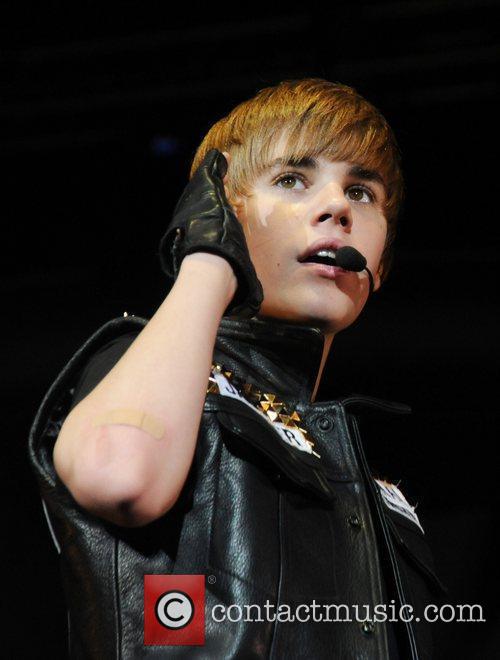 Justin Bieber Dougie Dance. justin bieber