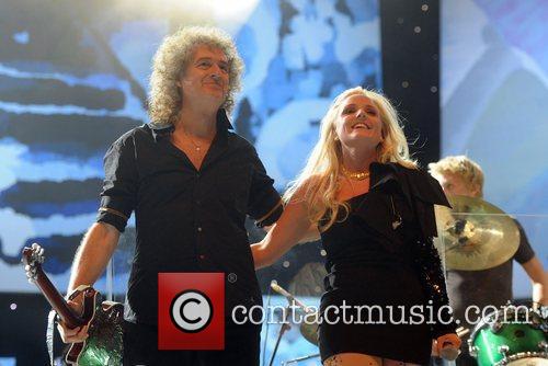 http://www.contactmusic.com/pics/ld/bbc_proms_4_110910/brian_may_5540510.jpg