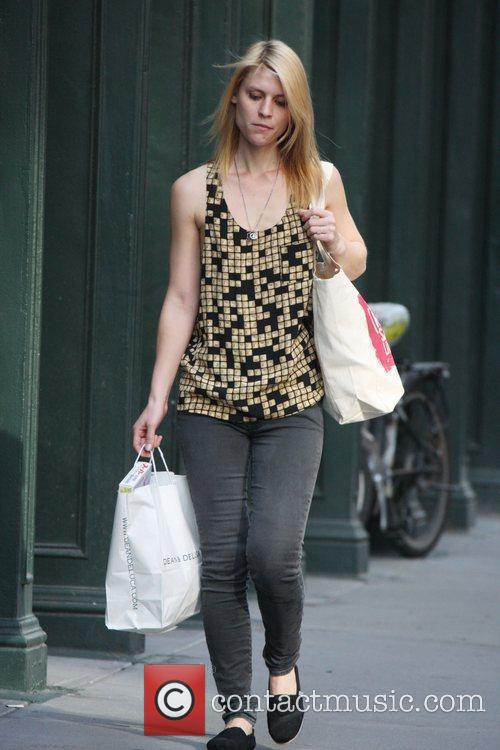 claire danes picture 2800941 | claire danes was spotted shopping in ...