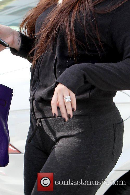 khloe kardashian ring. Khloe Kardashian Gallery