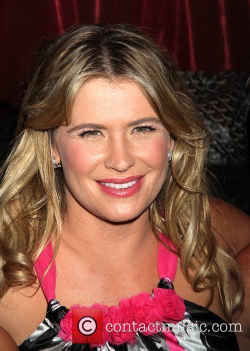 Kristy swanson actress and skating with celebrities champion