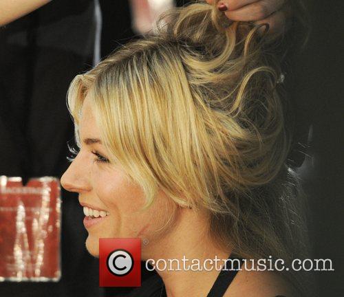 sienna miller 2011 hair. Sienna Miller London Fashion