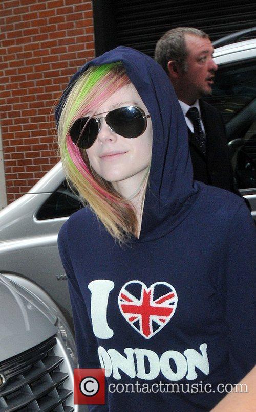 Avril Lavigne arriving at the Kiss FM studios