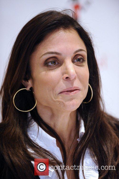 bethenny frankel father. ethenny frankel wedding ring.