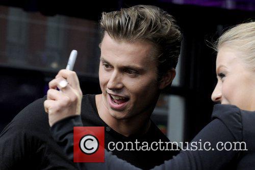 Kenny Wormald appears on Much Music's NewMusicLive promoting