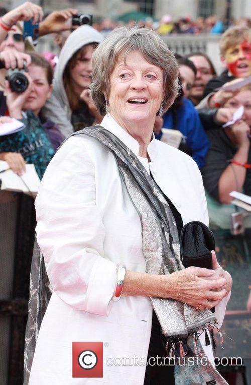 Maggie Smith - Wallpaper Gallery