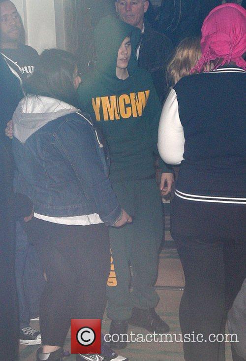 justin bieber ymcmb 2011. justin bieber ymcmb sweatshirt