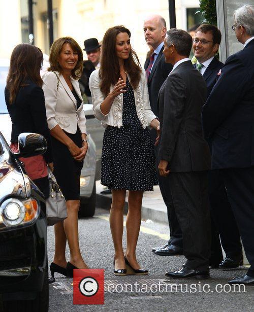 kate middleton pippa kate middleton. Pippa Middleton and Kate