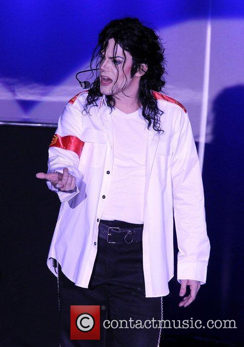 Michael Jackson performing live