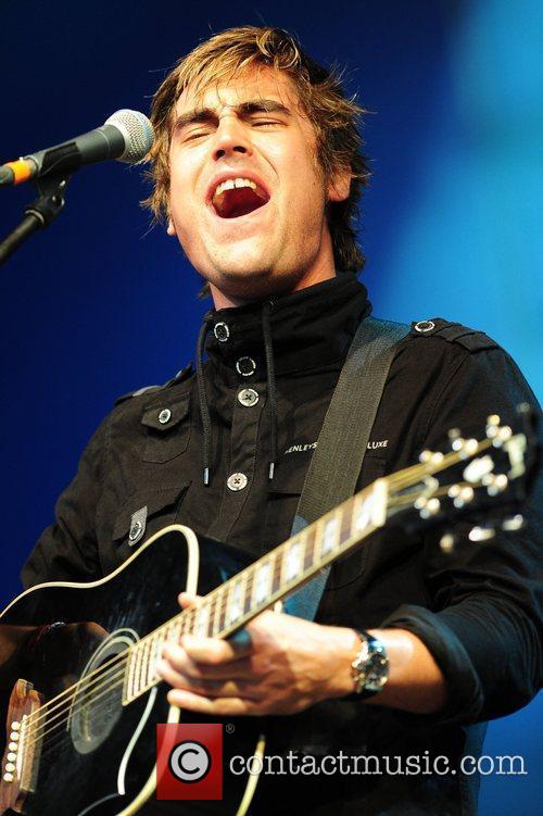 Charlie Simpson Live