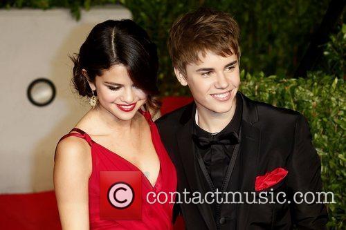 selena gomez and justin bieber 2011 vanity fair. selena gomez and justin bieber