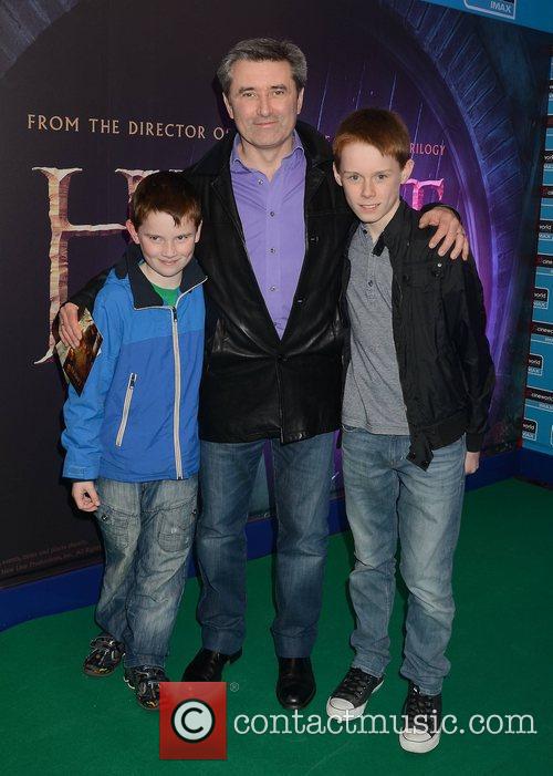  - martin-kings-with-sons-alex-and-matthew_4193768