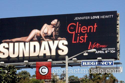 Jennifer Love Hewitt appears in her underwear on