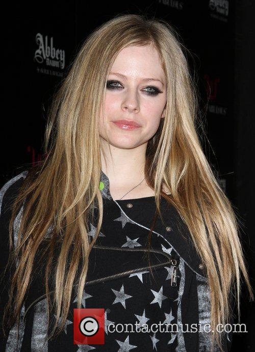 Avril Lavigne JustFabulous and Abbey Dawn by Avril avril lavigne tomboy