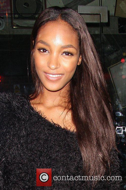 [Image: fashion-model-jourdan-dunn-at-the-merry_3663445.jpg]