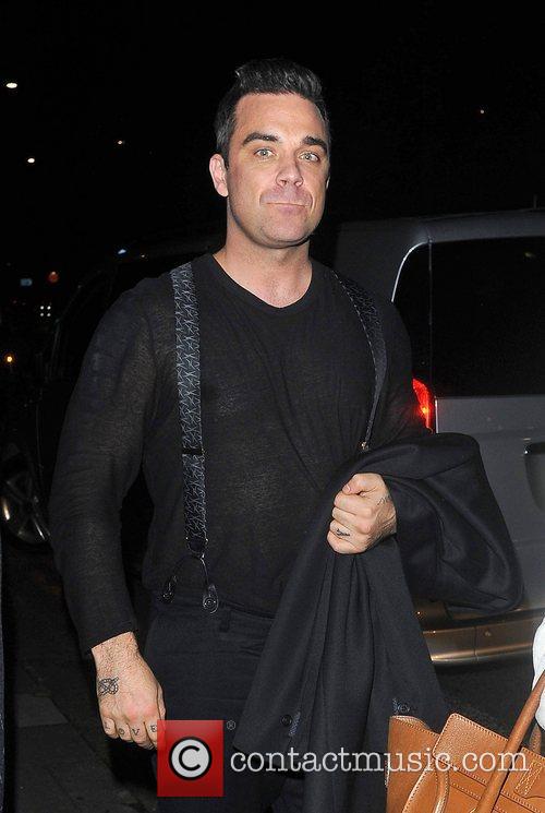 Robbie Williams outside Grosvenor Hotel