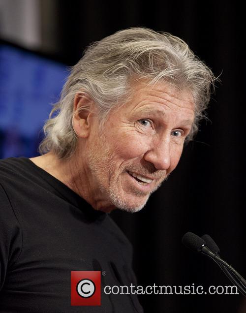 roger-waters-12-12-12-concert-benefiting