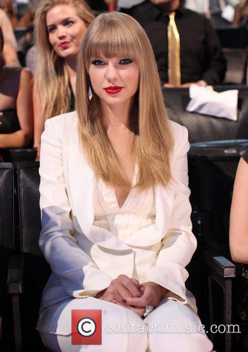 Taylor Swift at the 2012 MTV VMAs