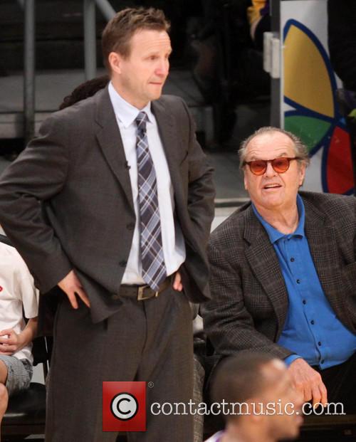 Jack Nicholson watches the Lakers