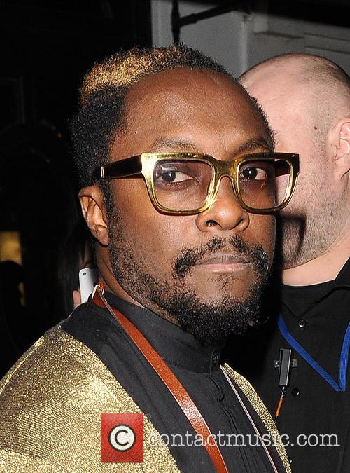 will.i.am - will.i.am leaves Amika nightclub at 3am after partying with Justin Bieber and The Wanted - London, United Kingdom 