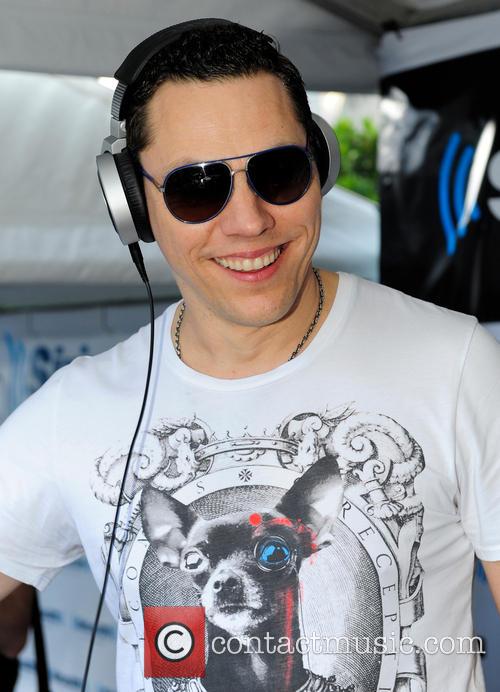 Tiesto, Motorola Music Lounge